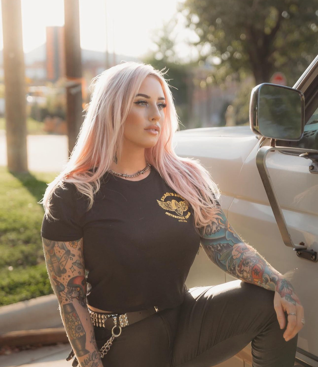 Women's Cropped Winged Tire T-shirt